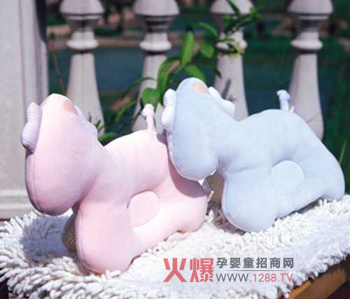 母愛寶寶定型枕深受消費者喜愛