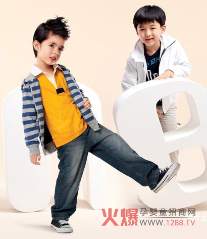 雀太郎童裝 完美結(jié)合時(shí)尚與現(xiàn)代都市感的風(fēng)格