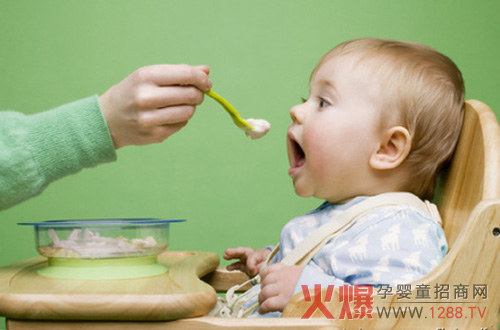 瑞優(yōu)多能多鈣鐵鋅羊奶米粉 為寶寶鈣鐵鋅同補(bǔ)