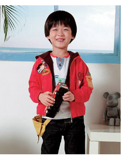 欣琪兒10春裝男童紅上衣