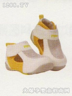 貝親學(xué)步透氣型嬰兒鞋黃白